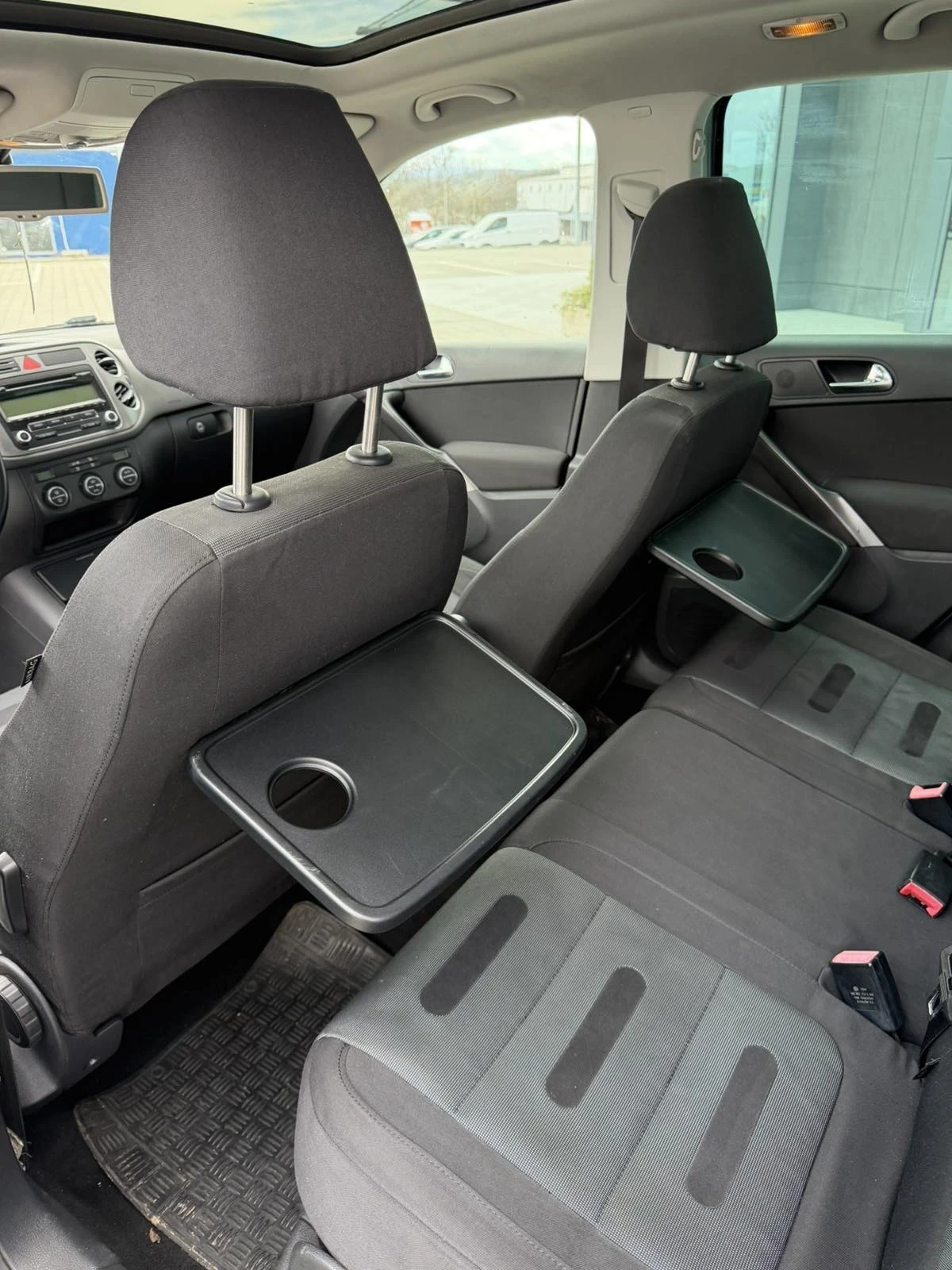 VW Tiguan 2.0 TDI 170, снимка 14 - Автомобили и джипове - 54006452