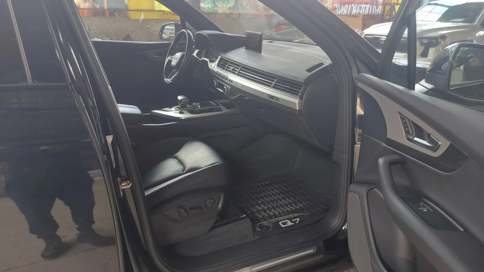 Audi Q7 3.0 tfsi, снимка 12 - Автомобили и джипове - 54119166