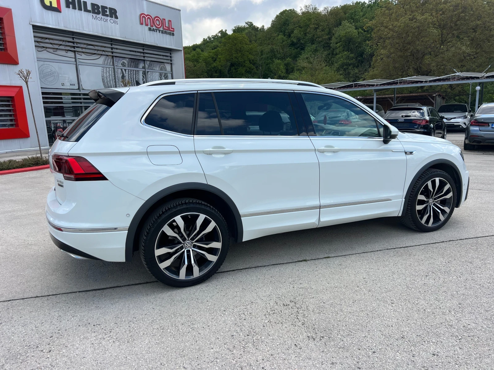 VW Tiguan Allspace 4-motion , снимка 5 - Автомобили и джипове - 54380790