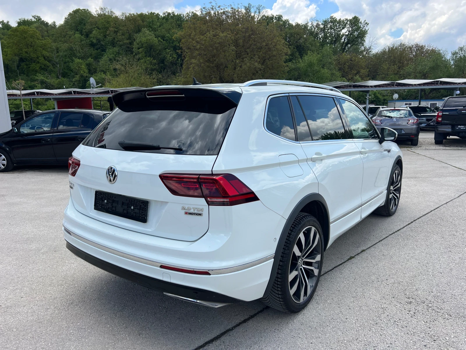VW Tiguan Allspace 4-motion , снимка 6 - Автомобили и джипове - 54380790