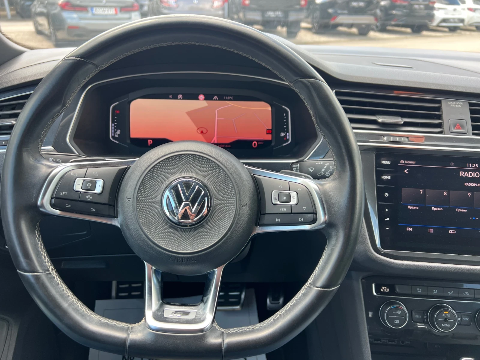 VW Tiguan Allspace 4-motion , снимка 16 - Автомобили и джипове - 54380790