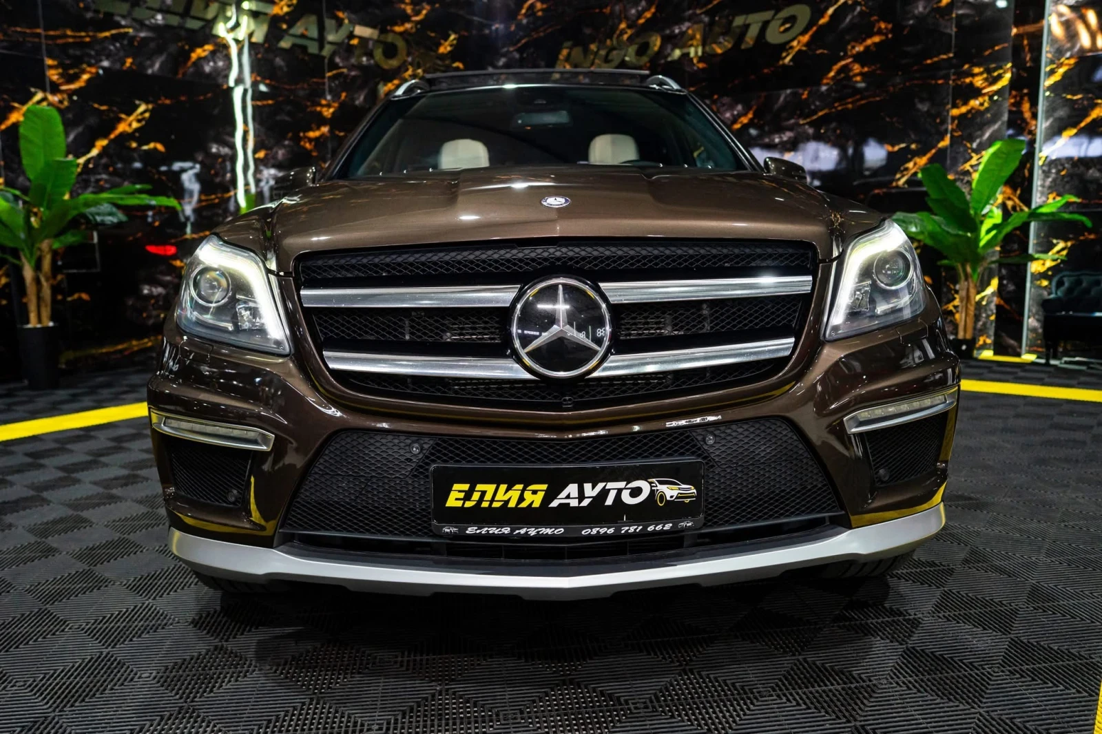 Mercedes-Benz GL 63 AMG DESIGNO 7 МЕСТЕН LED ПАНО B&O 3XTV ЛИЗИНГ 100% , снимка 3 - Автомобили и джипове - 54985482