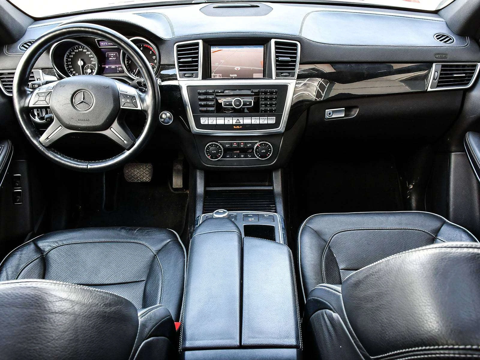 Mercedes-Benz GL GL 350| 1OWNER | 29 SERVICES | CLEAN CARFAX | , снимка 11 - Автомобили и джипове - 56017778