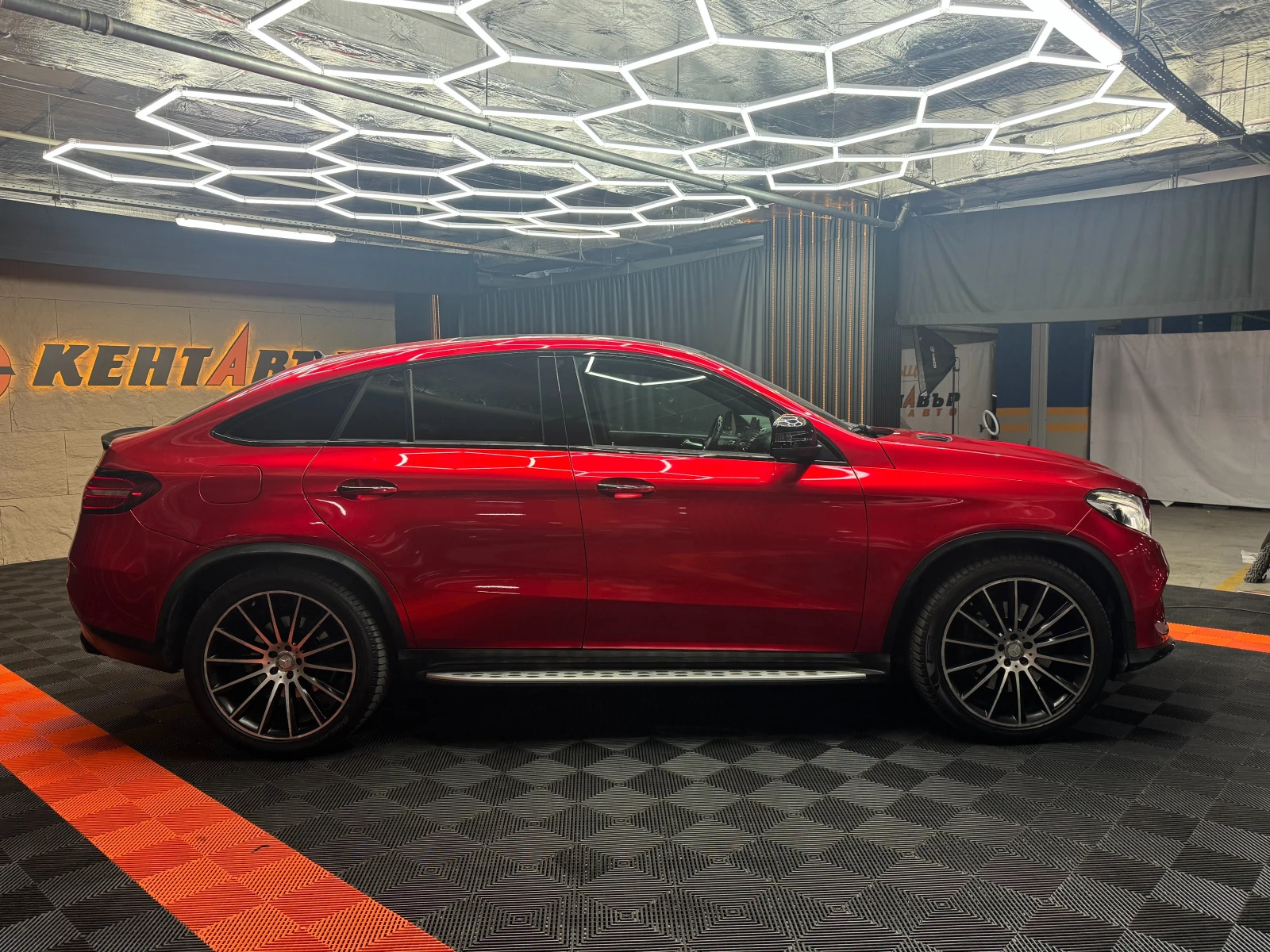 Mercedes-Benz GLE Coupe 450 367��/DISTRONIC/VENT/21"/KEYLESS/FULL | Mobile.bg � ����������� 5