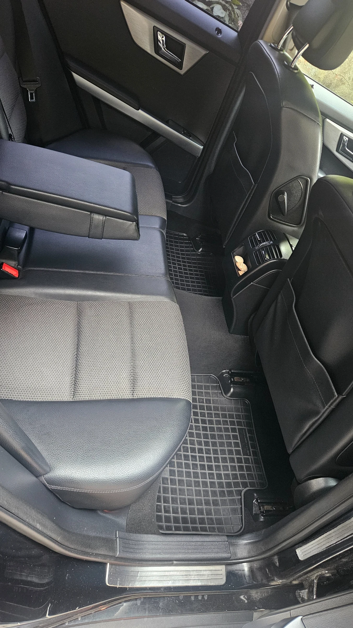Mercedes-Benz GLK, снимка 7 - Автомобили и джипове - 56751568