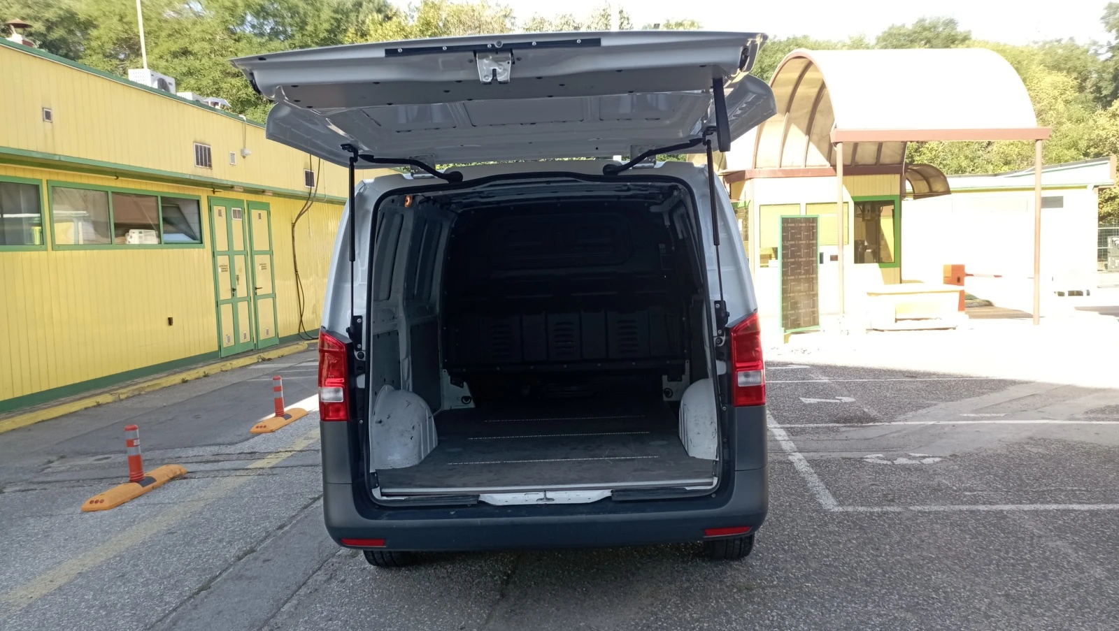 Mercedes-Benz Vito  Euro 6b - изображение 8