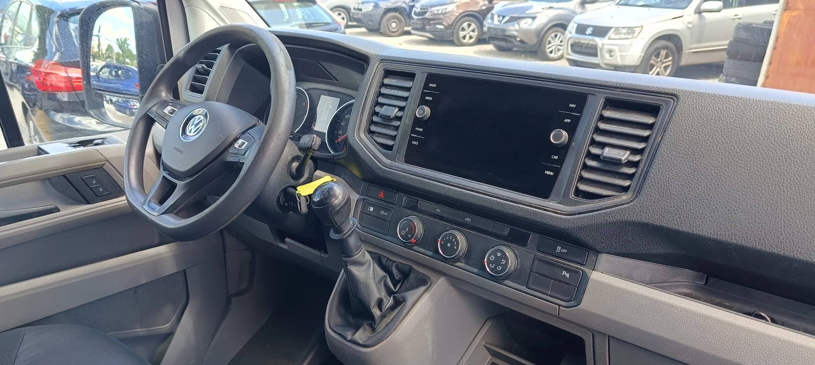 VW Crafter 2.0 TDI 140 PS, снимка 10 - Бусове и автобуси - 54631027