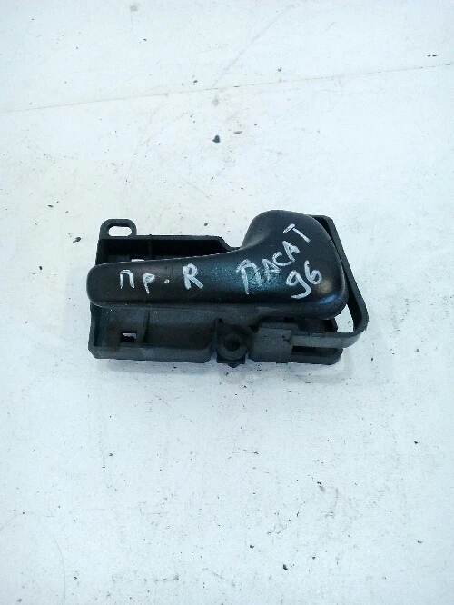 Дръжка вътрешна предна дясна Фолксваген Пасат Б4