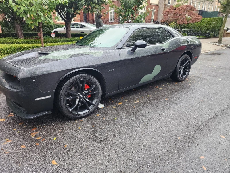 Dodge Challenger R/T* Перфектна, снимка 3 - Автомобили и джипове - 47524865