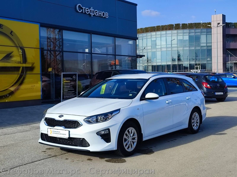 Kia Ceed SW 1.6 CRDi (116hp) MT6, снимка 1 - Автомобили и джипове - 49008604