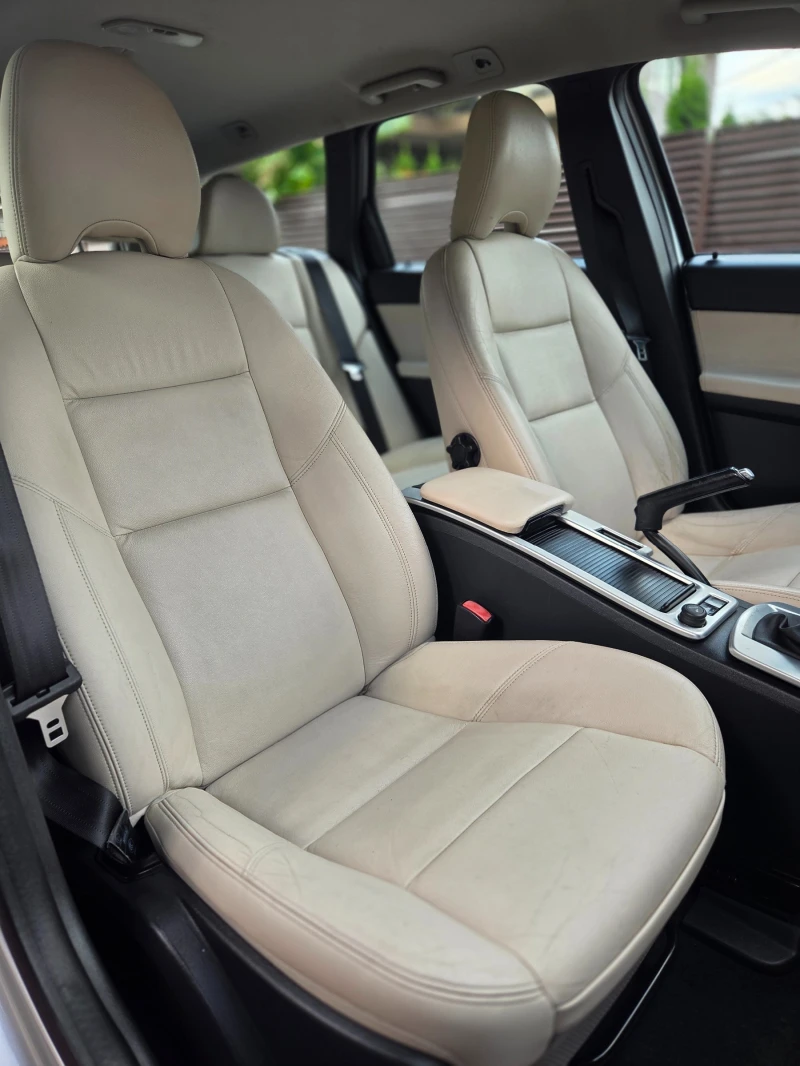 Volvo V50 D2 R-DESIGN УНИКАТ, снимка 6 - Автомобили и джипове - 51324179