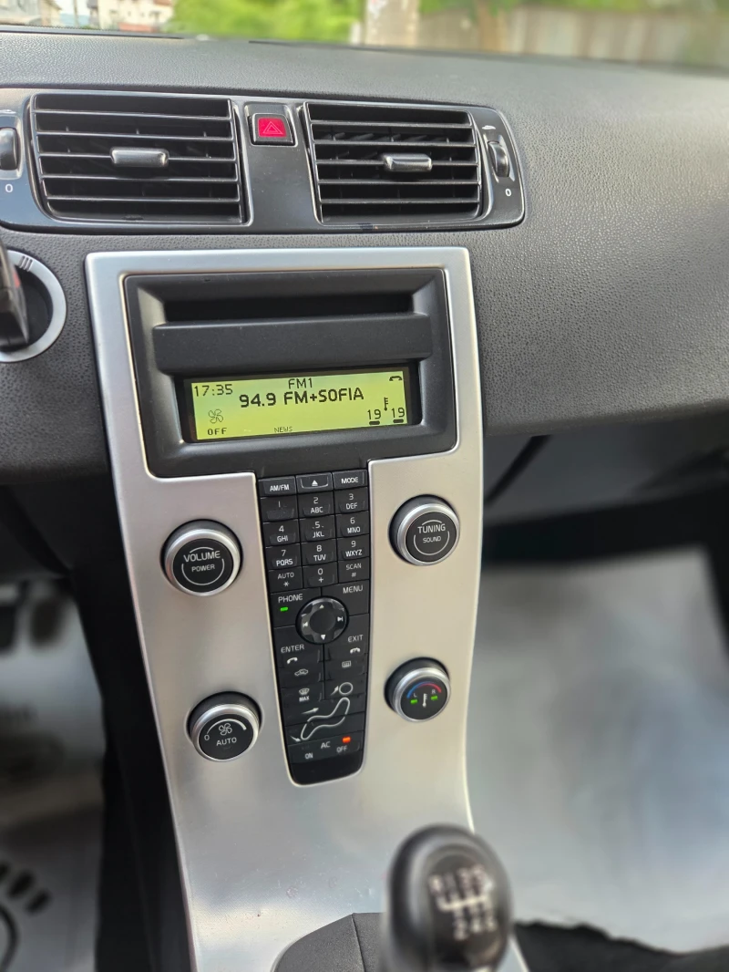 Volvo V50 D2 R-DESIGN УНИКАТ, снимка 10 - Автомобили и джипове - 51324179