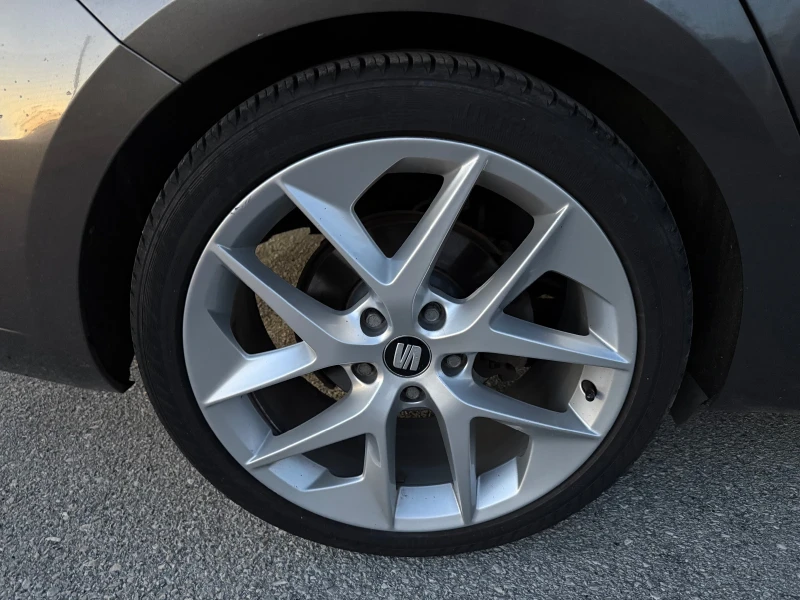 Seat Leon FR, снимка 17 - Автомобили и джипове - 52338529