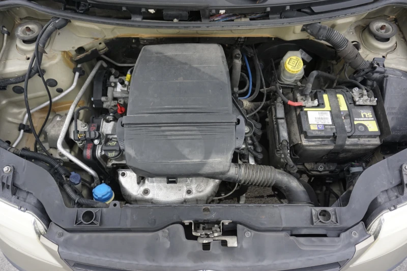 Fiat Panda 1.2i/Навигация/Обслужен, снимка 9 - Автомобили и джипове - 53011014