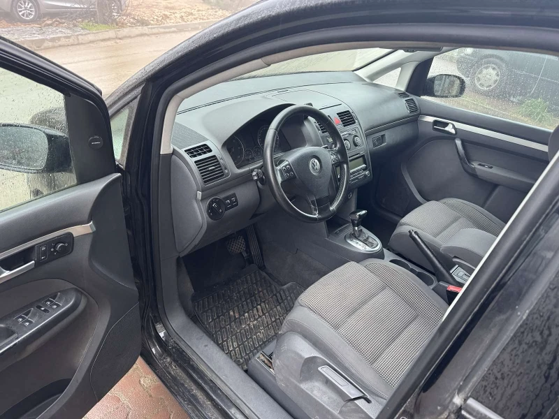 VW Touran 2.0Tdi 140ps., снимка 9 - Автомобили и джипове - 53462379