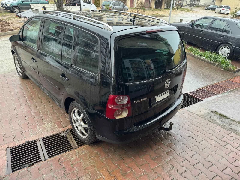 VW Touran 2.0Tdi 140ps., снимка 5 - Автомобили и джипове - 53462379