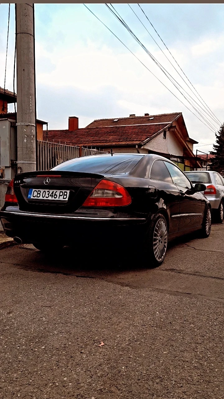 Mercedes-Benz CLK 220 CDI, снимка 8 - Автомобили и джипове - 49588870