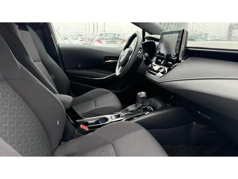 Toyota Corolla HB 1.8 HSD Executive - изображение 6