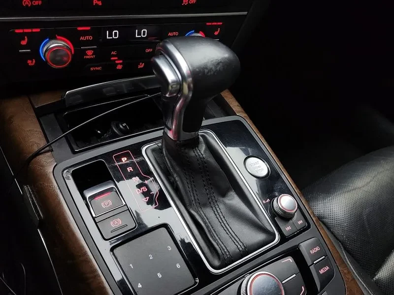 Audi A6 3.0 TDI Quattro, снимка 9 - Автомобили и джипове - 54553927