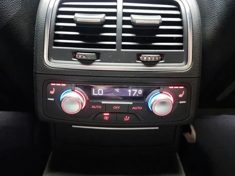 Audi A6 3.0 TDI Quattro, снимка 17 - Автомобили и джипове - 54553927