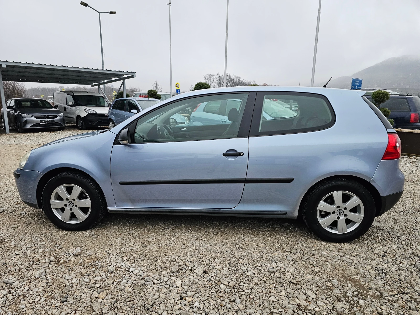 VW Golf 1.4i КЛИМАТИК РЕАЛНИ КИЛОМЕТРИ - изображение 2