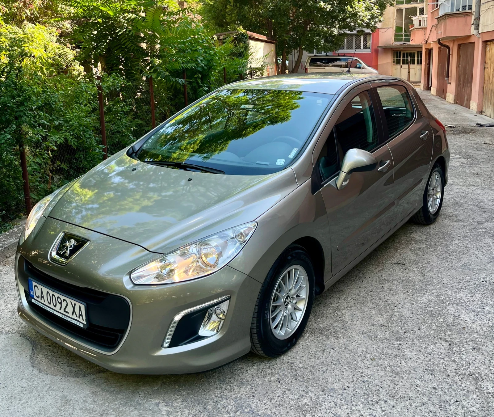 Peugeot 308 I generation II phase Facelift - изображение 3