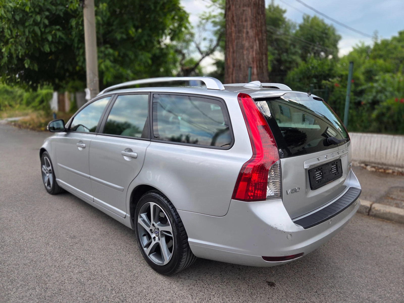 Volvo V50 D2 R-DESIGN УНИКАТ - изображение 3