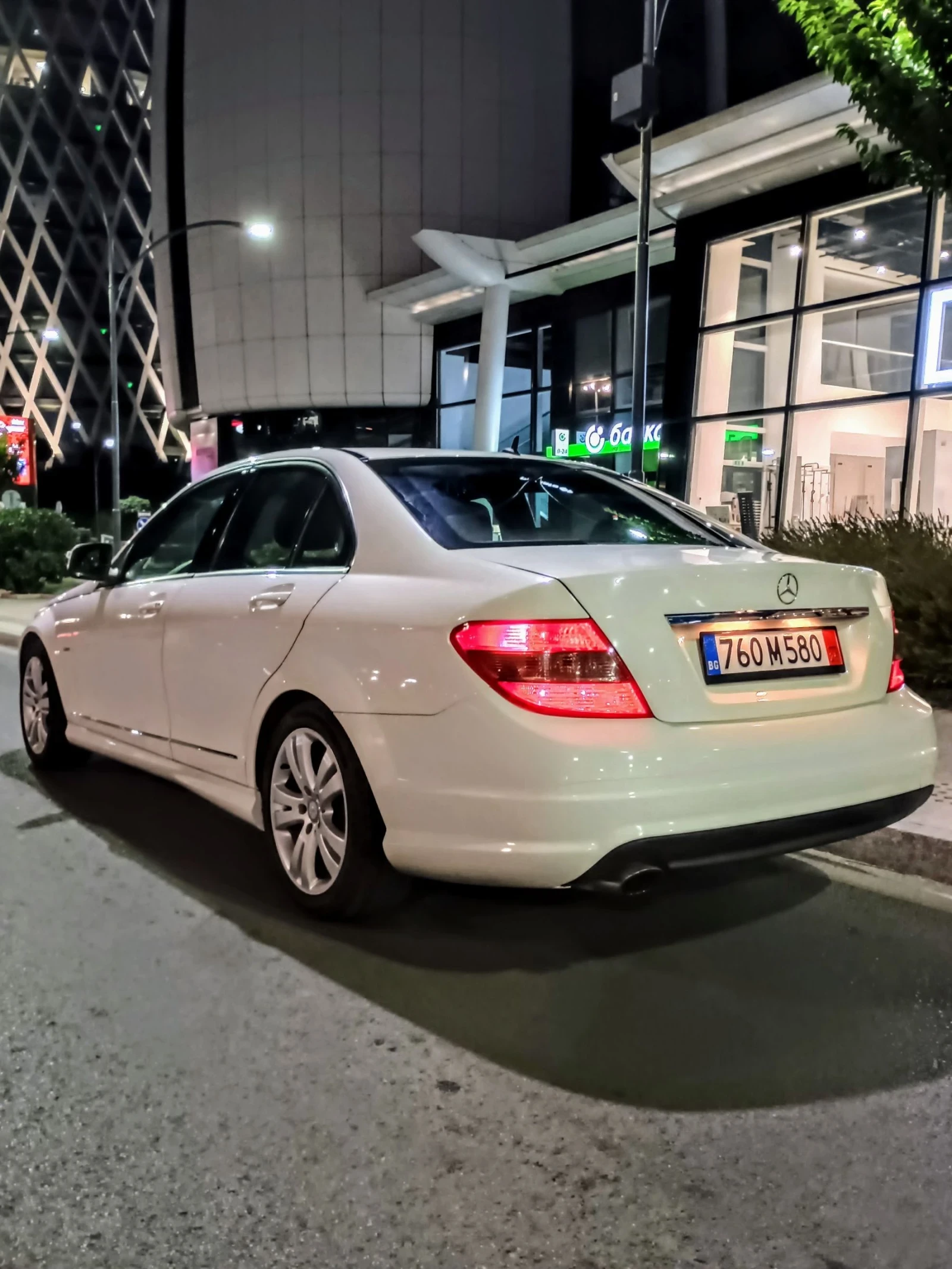 Mercedes-Benz C 180 * Kompressor * AMG * Avantgarde * ПЕРФЕКТЕН!!! - изображение 4