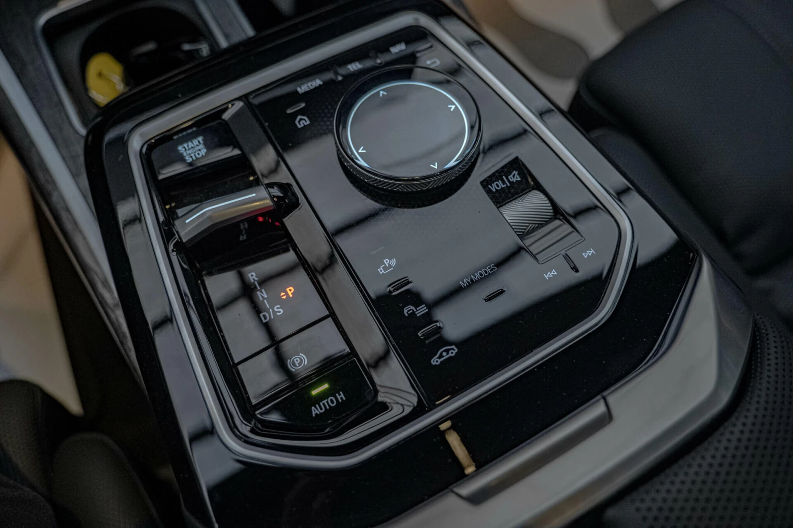 BMW 740 d/BMW Individual/Bower&Wilkins/Камера 360/Панорама - изображение 10