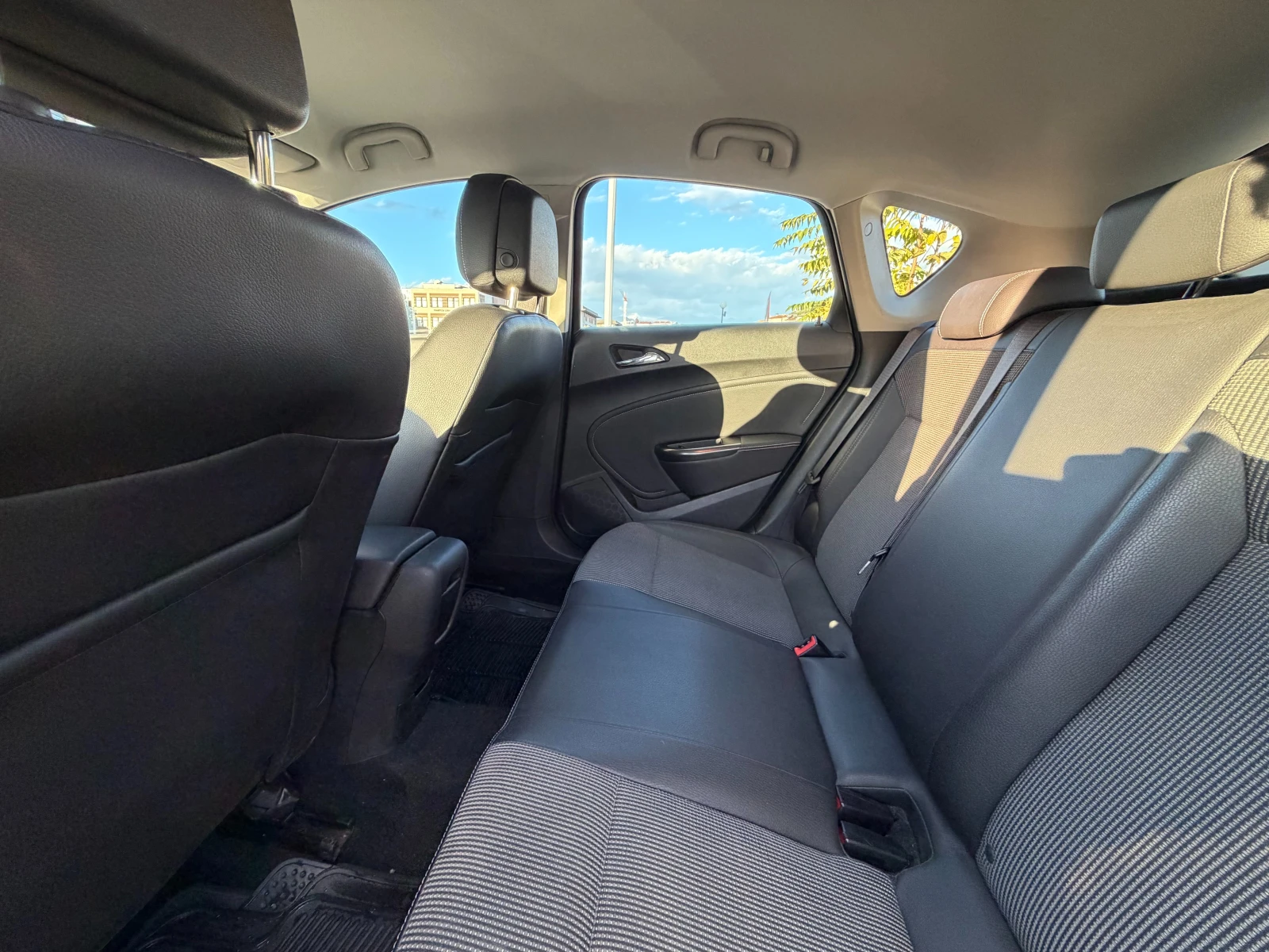 Opel Astra | Mobile.bg   13