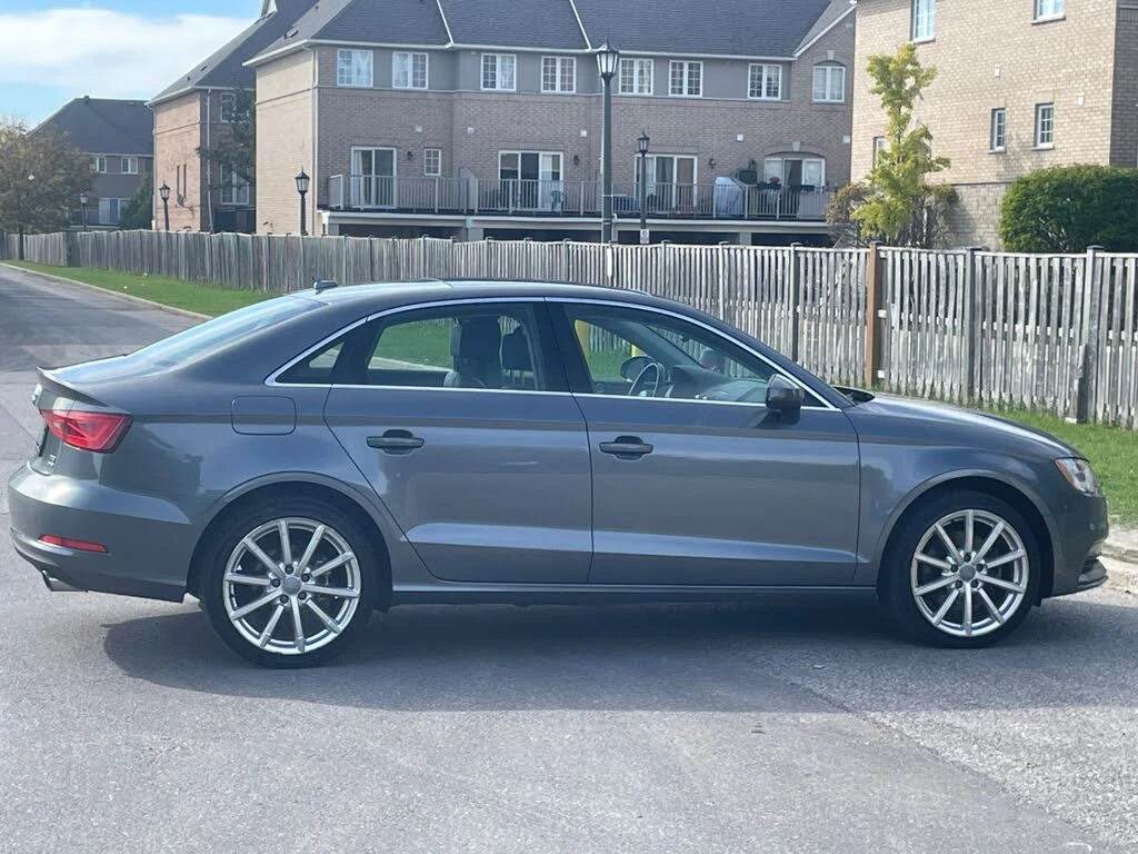 Audi S3 * АВТО КРЕДИТ* ЦЕНА ДО БГ * СЕРВИЗНА ИСТОРИЯ *  - изображение 5