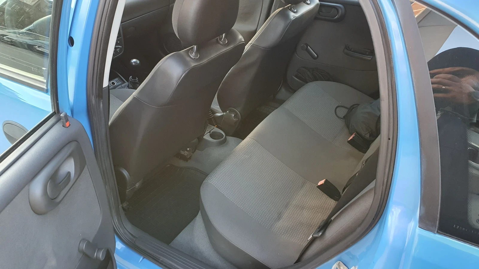 Opel Corsa 1.2 - изображение 6