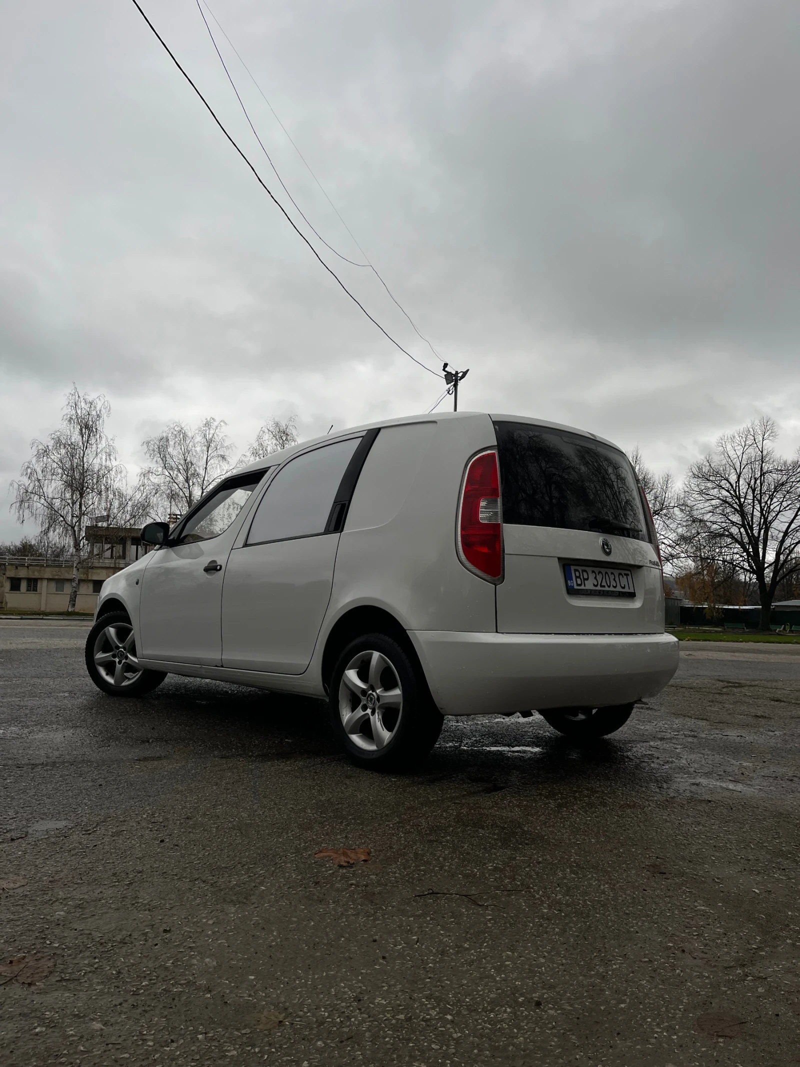 Skoda Praktik 1.4I - изображение 5