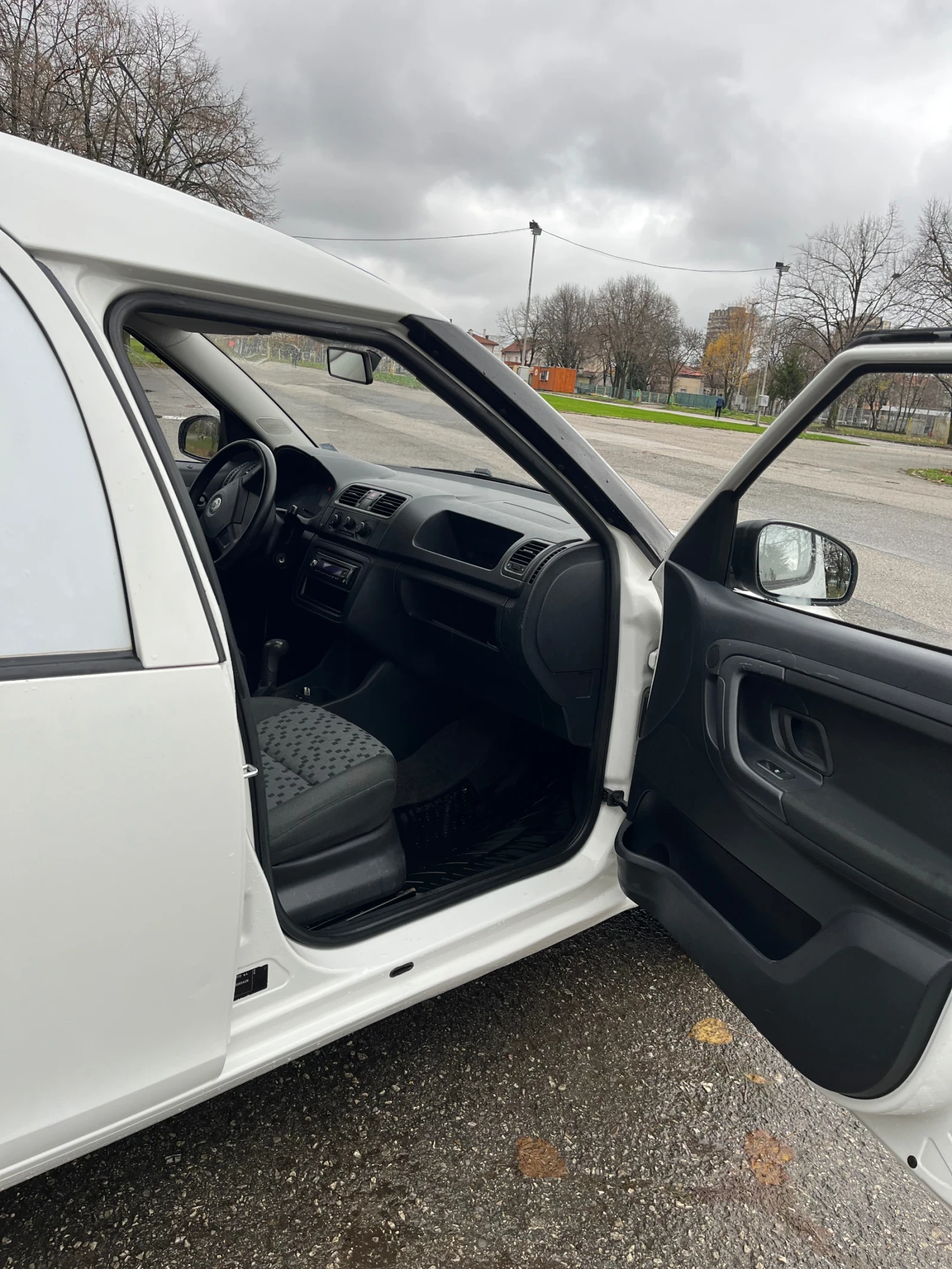 Skoda Praktik 1.4I - изображение 9