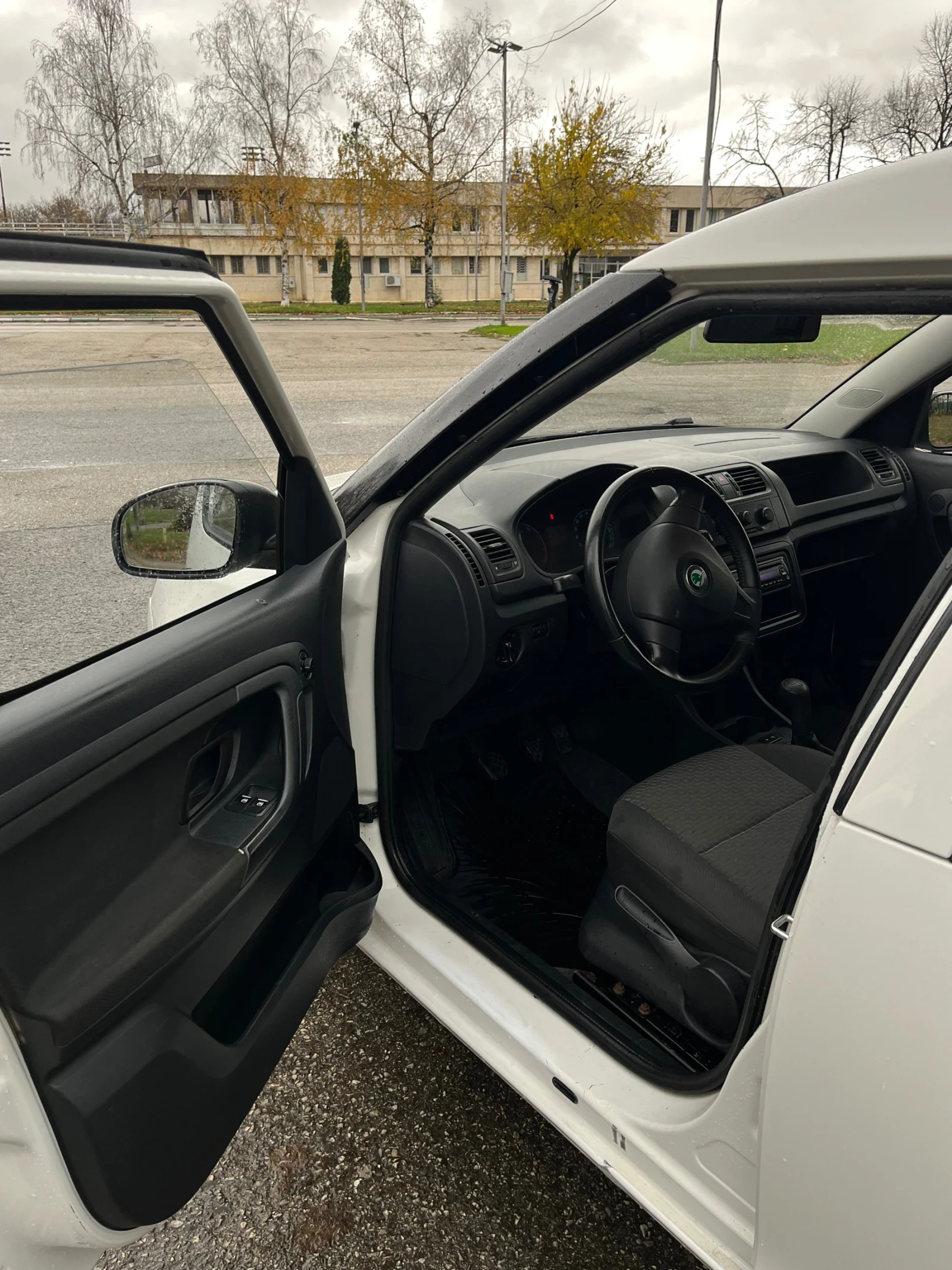 Skoda Praktik 1.4I - изображение 7