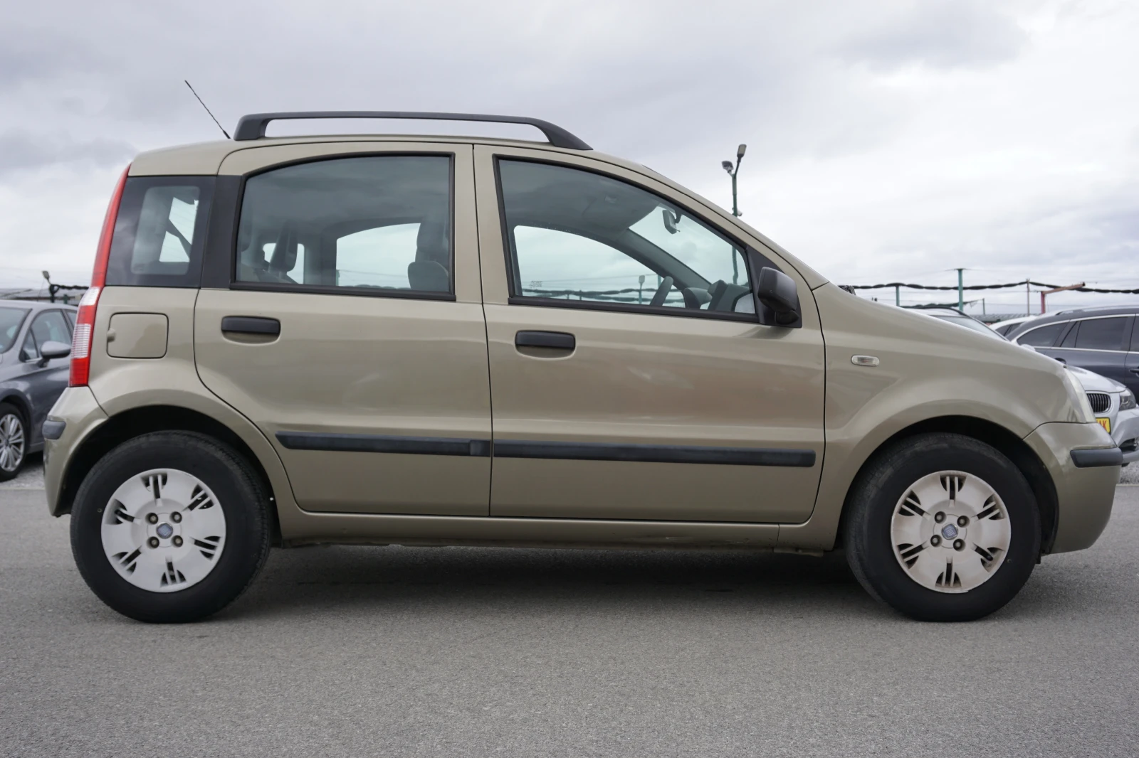 Fiat Panda 1.2i/Навигация/Обслужен - изображение 8