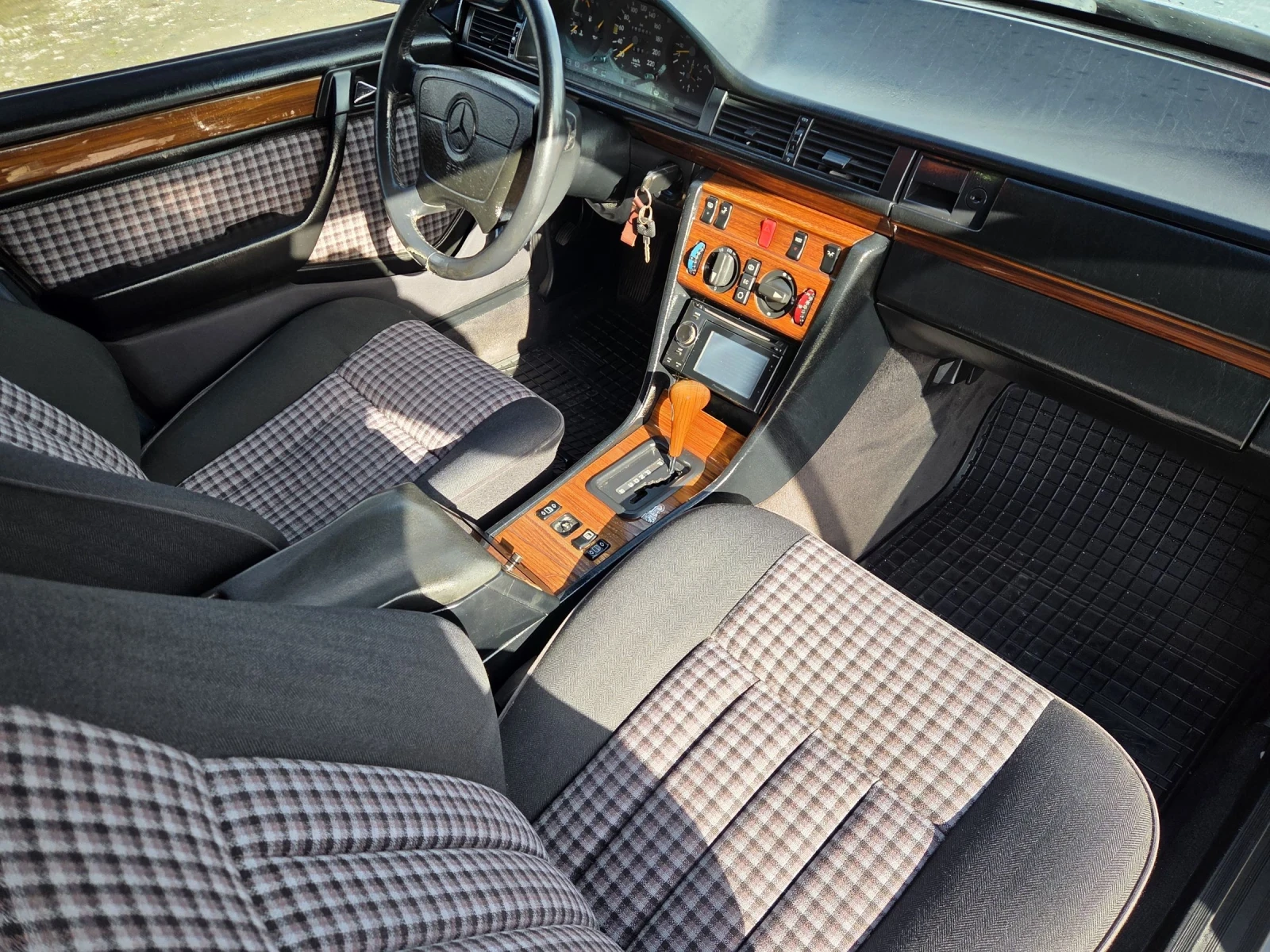 Mercedes-Benz 124 250D 113��.�������� | Mobile.bg � ����������� 9