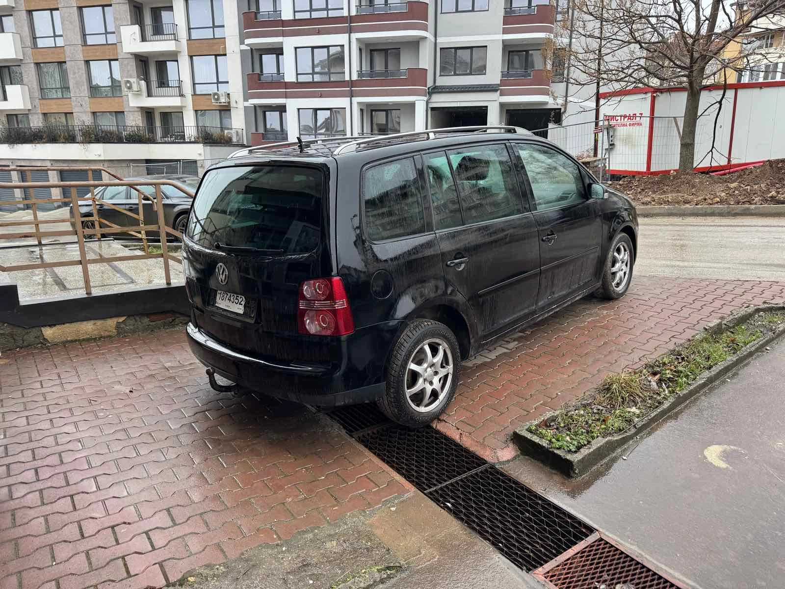 VW Touran 2.0Tdi 140ps. | Mobile.bg � ����������� 4