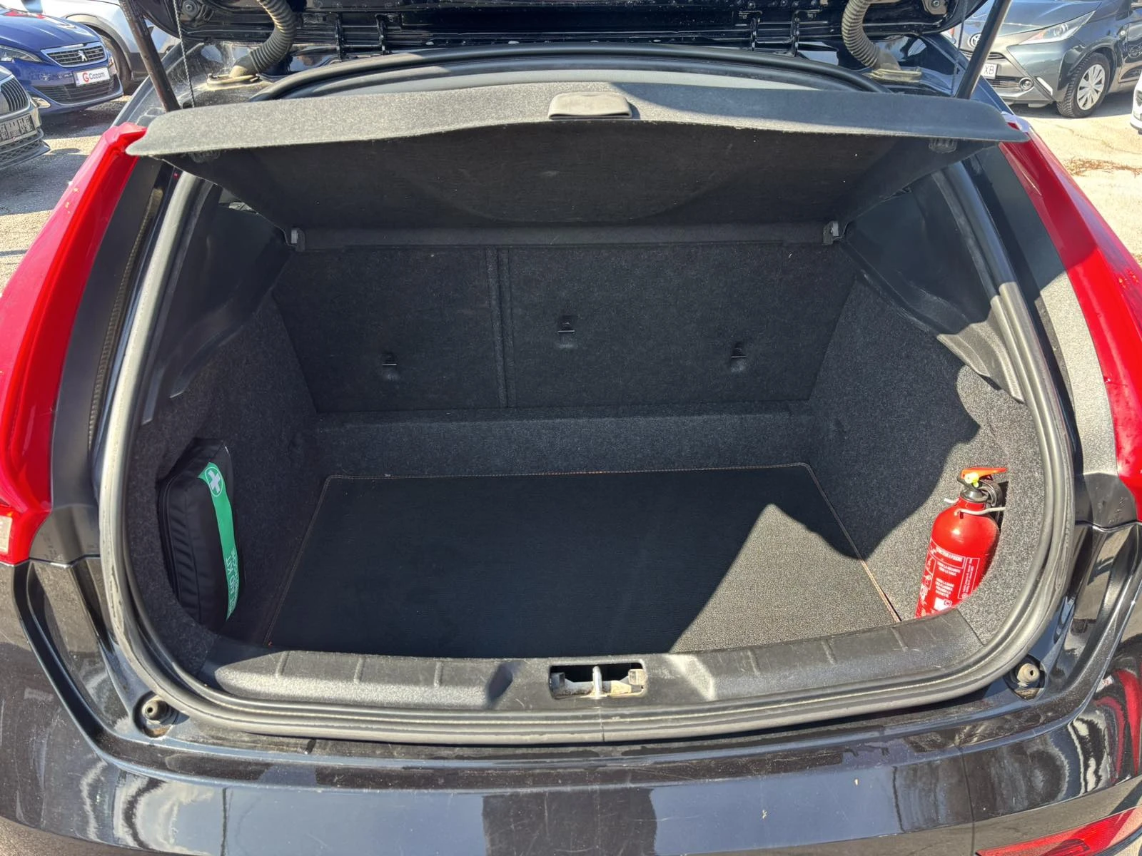 Volvo V40 D2, снимка 9 - Автомобили и джипове - 53735870