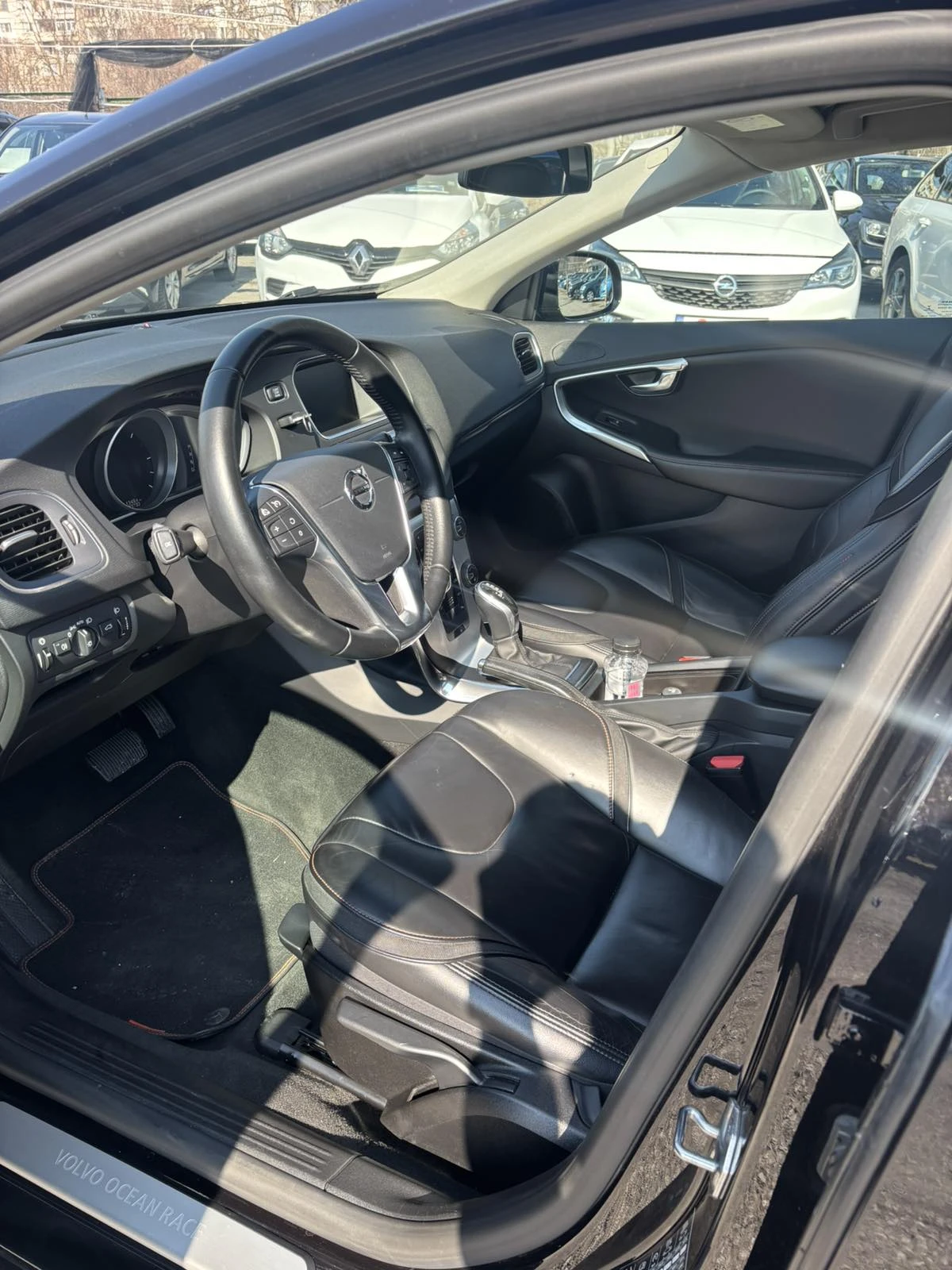 Volvo V40 D2, снимка 7 - Автомобили и джипове - 53735870