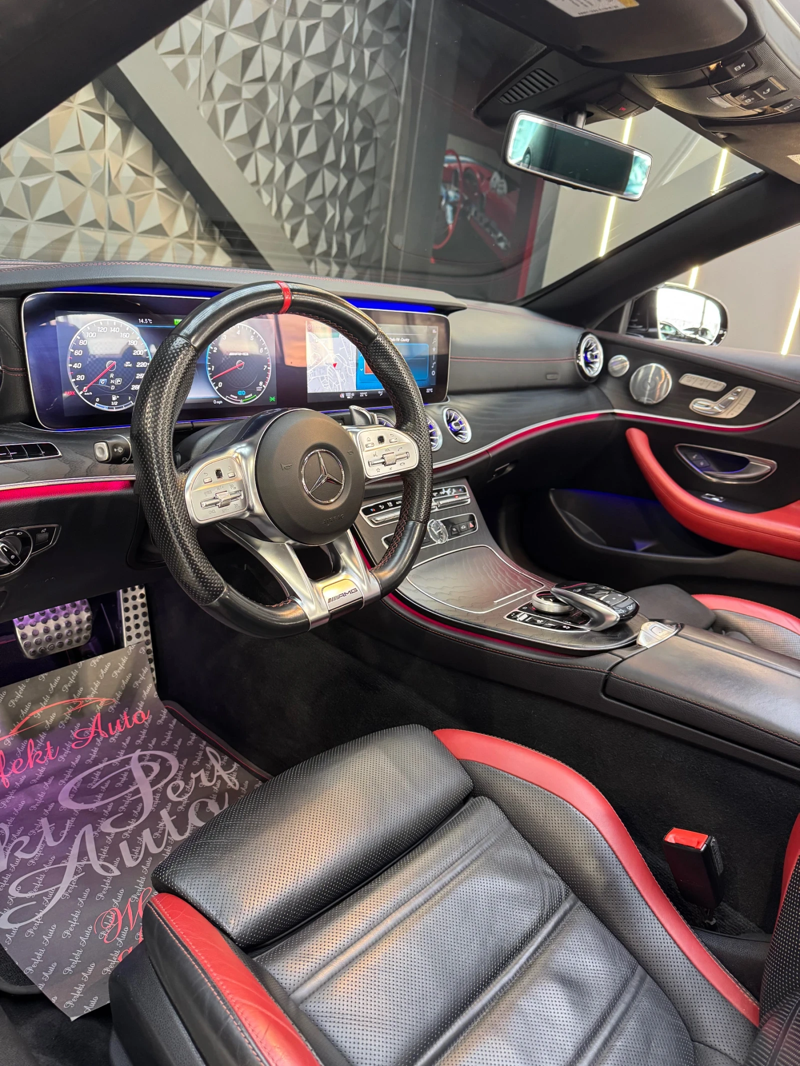 Mercedes-Benz E 53 AMG 4 MATIC * CABRIO * FULL Екстри * BURMESTER * , снимка 6 - Автомобили и джипове - 53889802