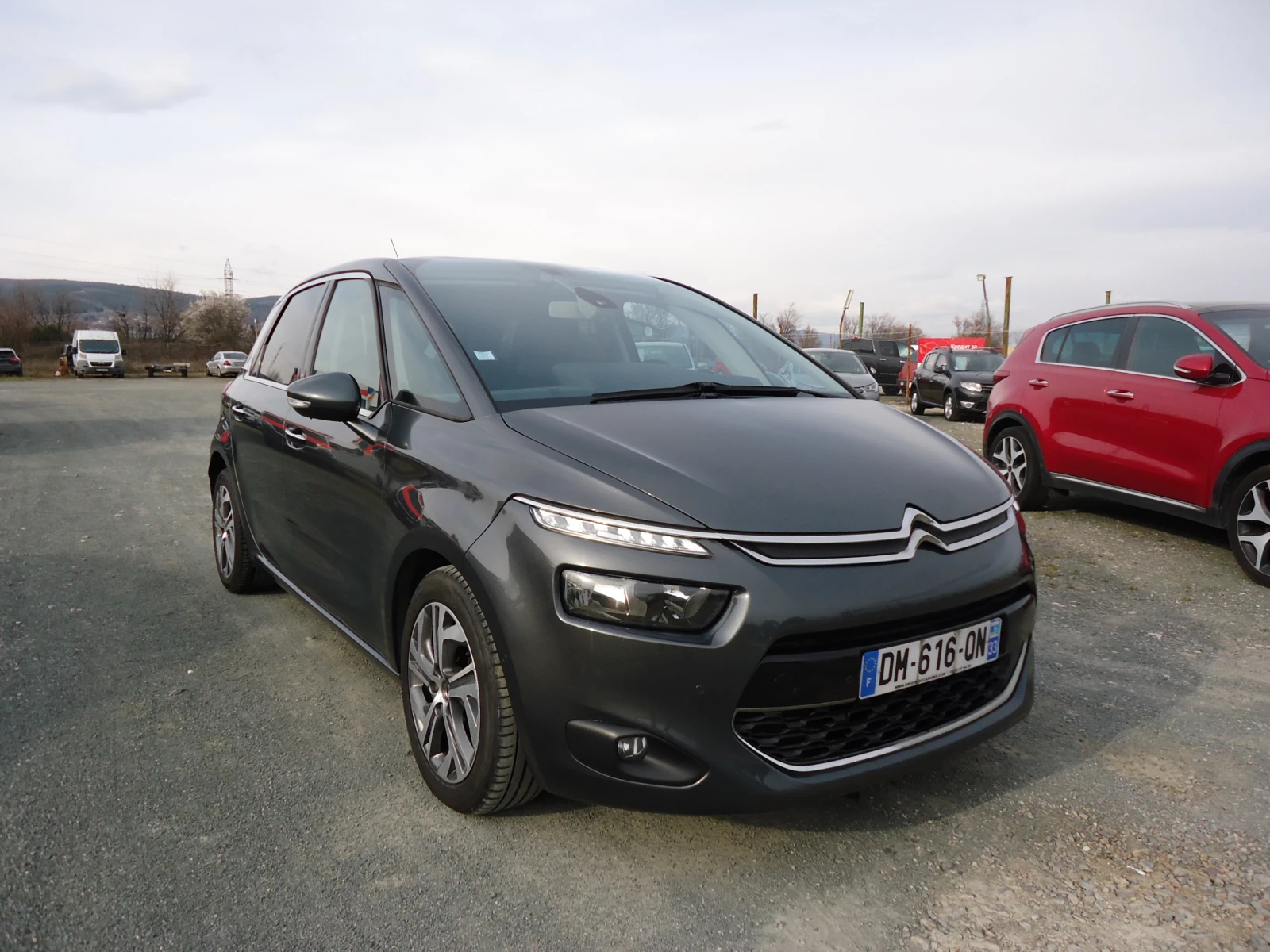 Citroen C4 Picasso 2.0 BlueHDI Навигация Камера, снимка 3 - Автомобили и джипове - 53915730