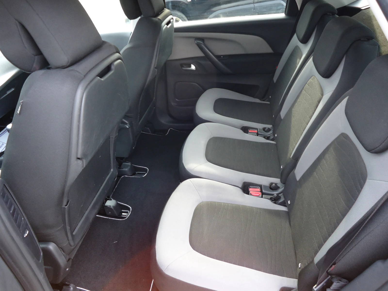 Citroen C4 Picasso 2.0 BlueHDI Навигация Камера, снимка 9 - Автомобили и джипове - 53915730