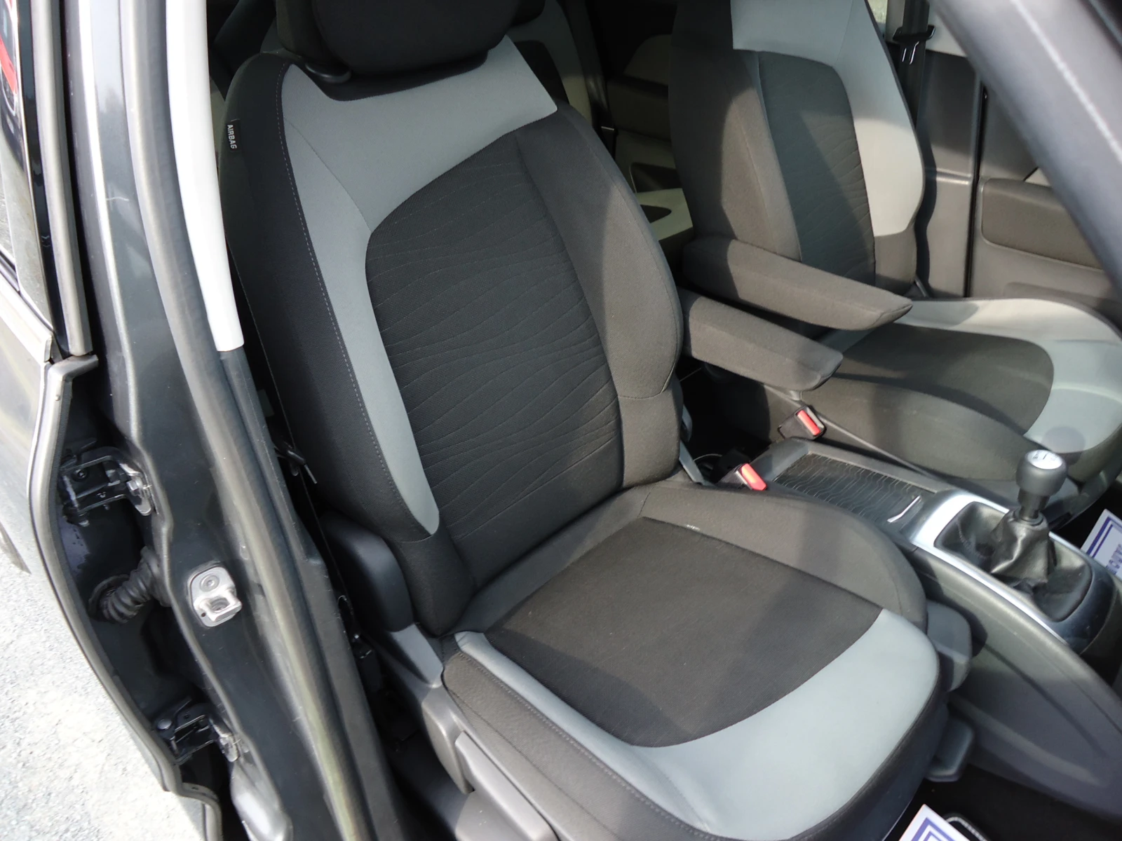 Citroen C4 Picasso 2.0 BlueHDI Навигация Камера, снимка 12 - Автомобили и джипове - 53915730