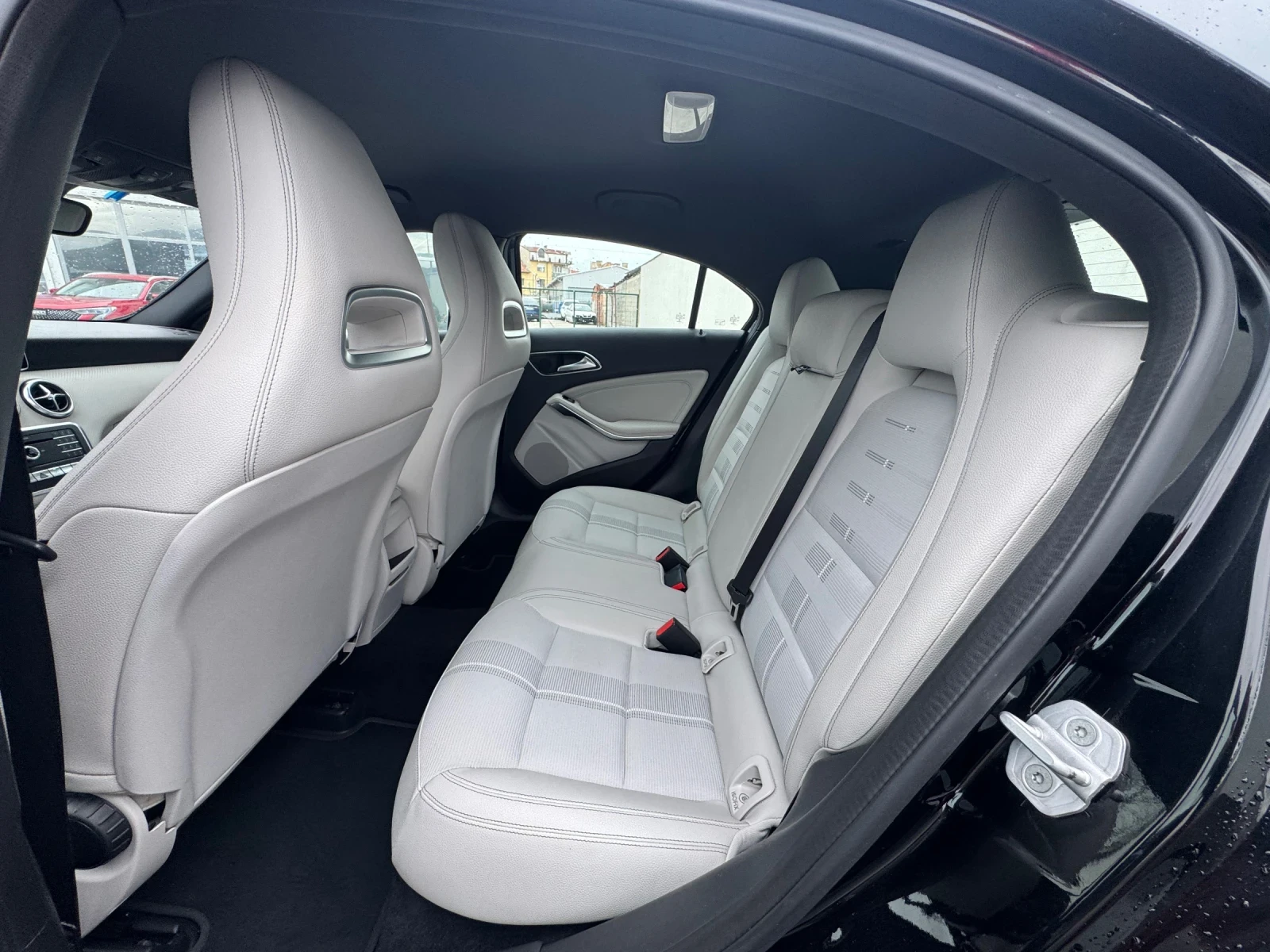 Mercedes-Benz A 180 CDI AMG Paket euro6B, снимка 10 - Автомобили и джипове - 54065201