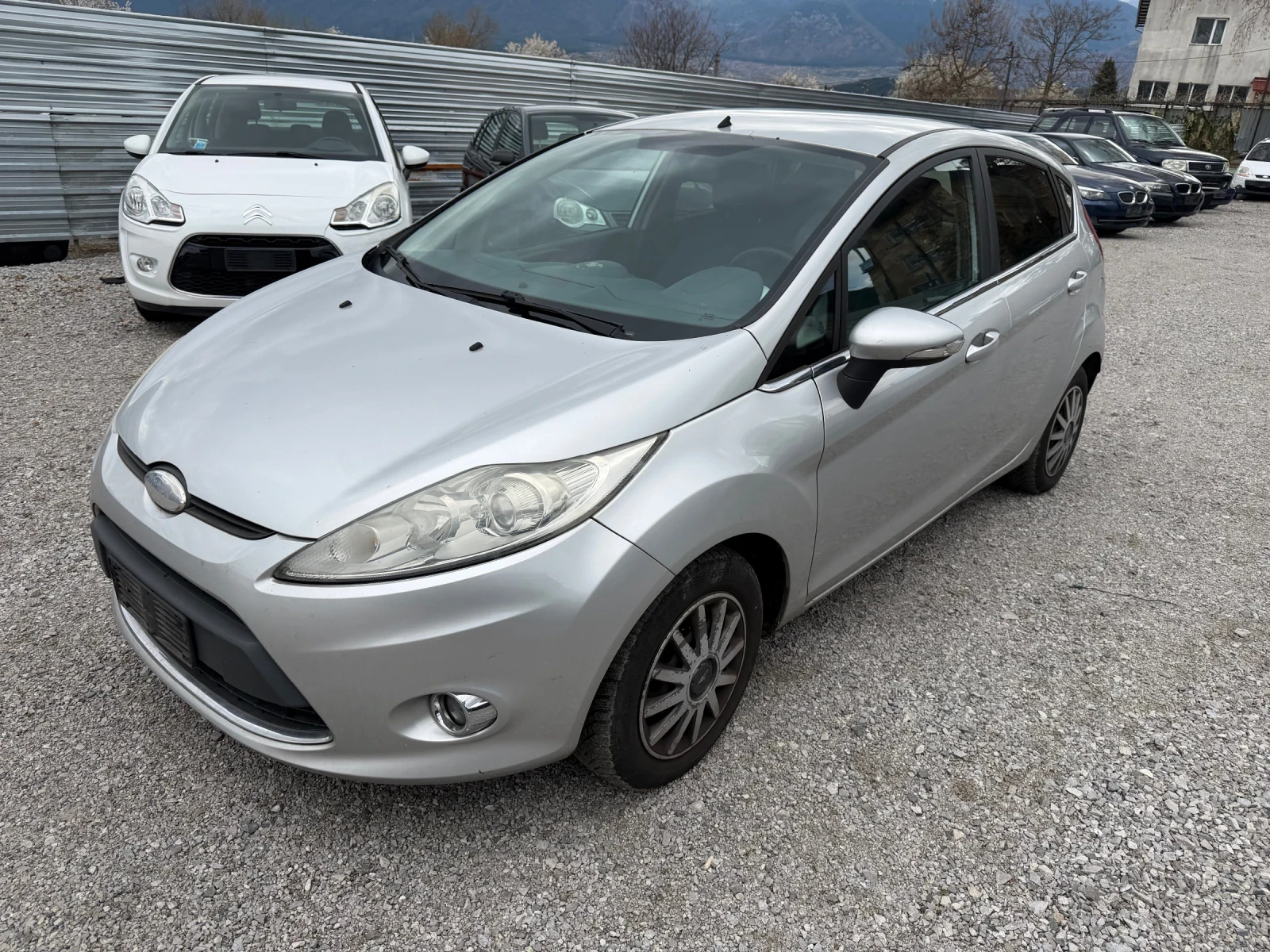 Ford Fiesta 1.2 benzin titanium, снимка 2 - Автомобили и джипове - 54088898