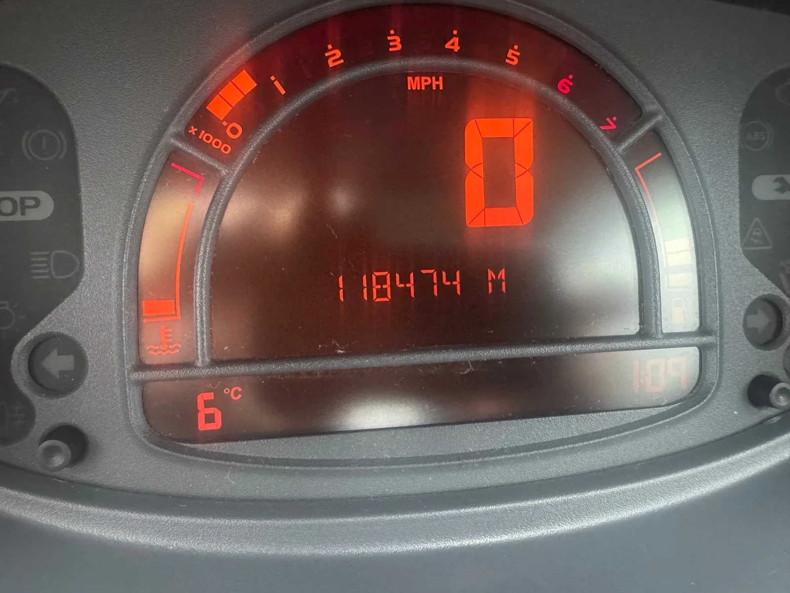 Renault Modus 1.2i KLIMA 118000km, снимка 15 - Автомобили и джипове - 54089930