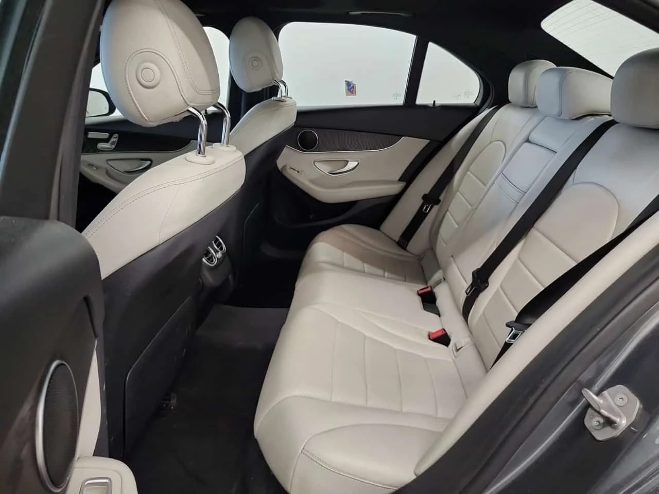 Mercedes-Benz C 300  AMG PACK/ЦЕНА ДО БЪЛГАРИЯ/DISTRONIC , снимка 12 - Автомобили и джипове - 55206727