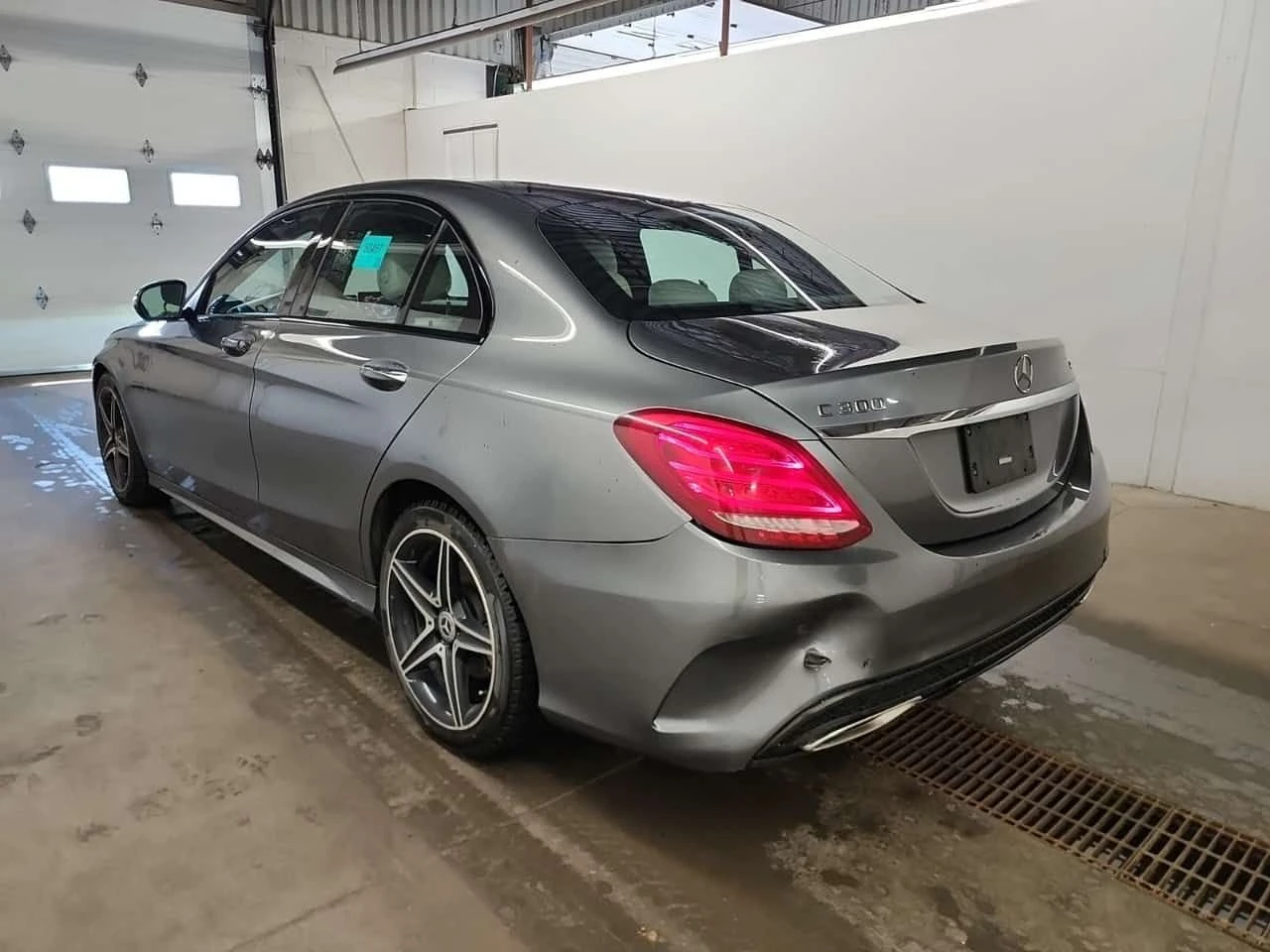 Mercedes-Benz C 300  AMG PACK/ЦЕНА ДО БЪЛГАРИЯ/DISTRONIC , снимка 4 - Автомобили и джипове - 55206727
