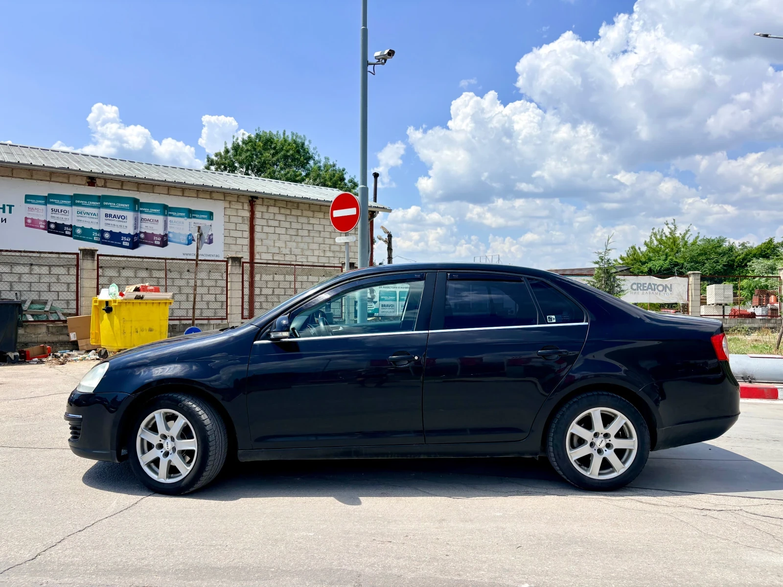 VW Jetta VW Jetta 1.6 + ГАЗ, снимка 8 - Автомобили и джипове - 55296470